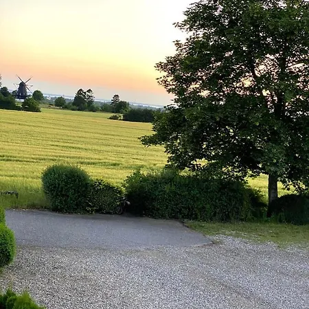 Storre Luksus Hus Ved Apartamento Assens