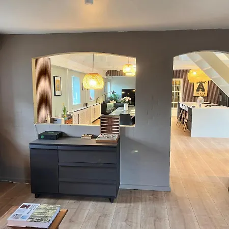 Storre Luksus Hus Ved Apartmán *