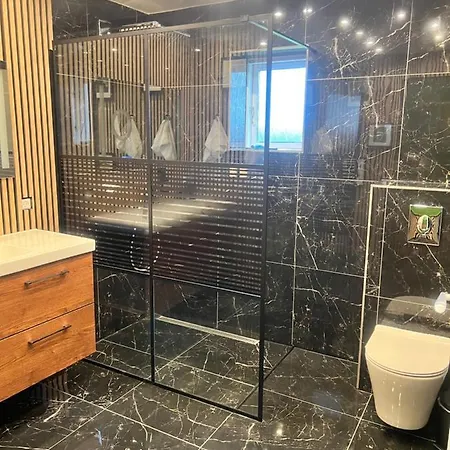 Storre Luksus Hus Ved Apartamento Assens