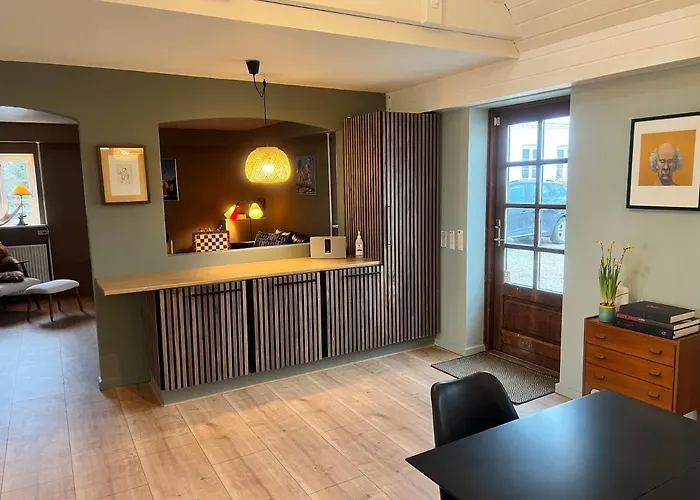 Storre Luksus Hus Ved Apartamento *