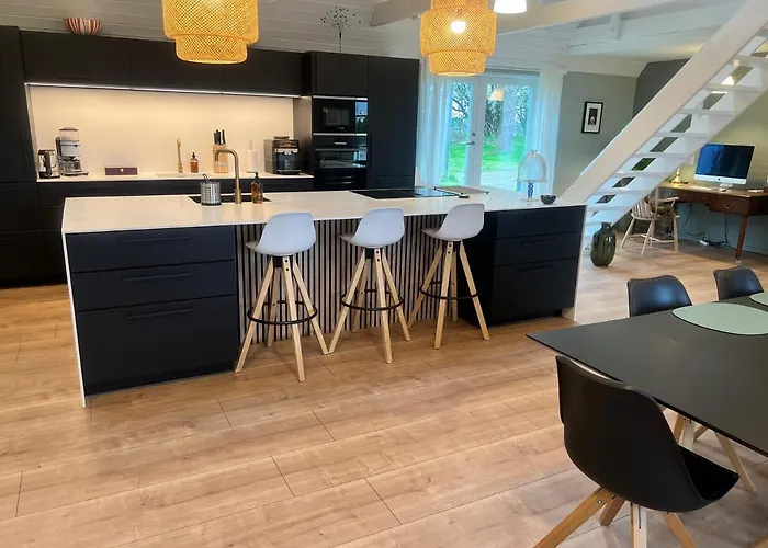 Storre Luksus Hus Ved * Assens